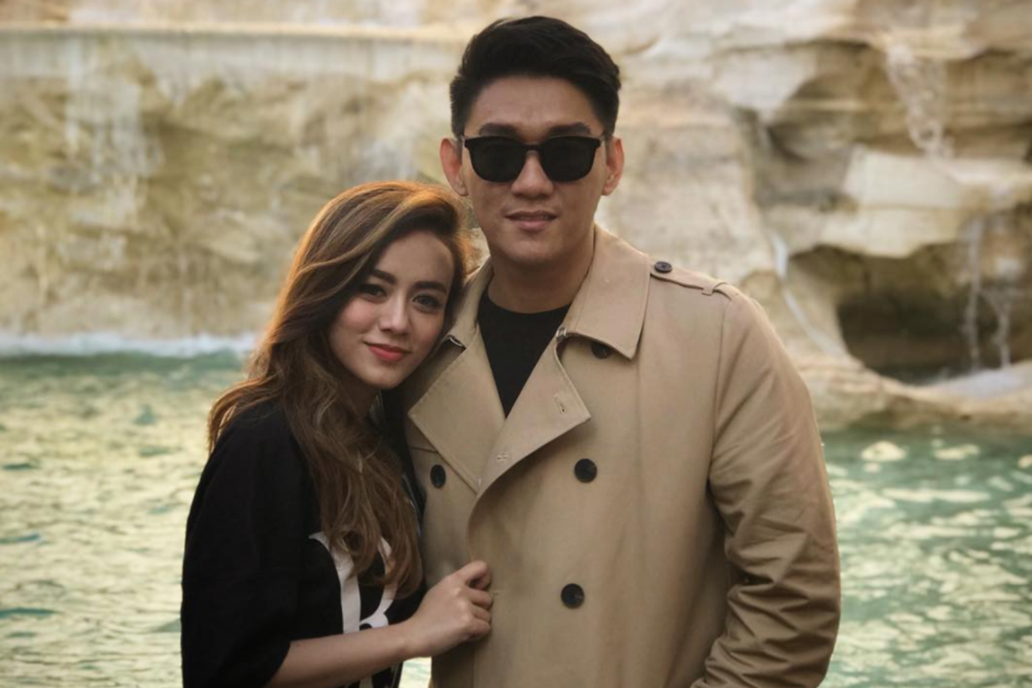Riefian Fajarsyah e la moglie alla Fontana di Trevi