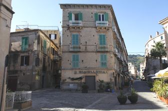 &nbsp;Una casa in un centro storico pugliese (Immagine d'archivio)