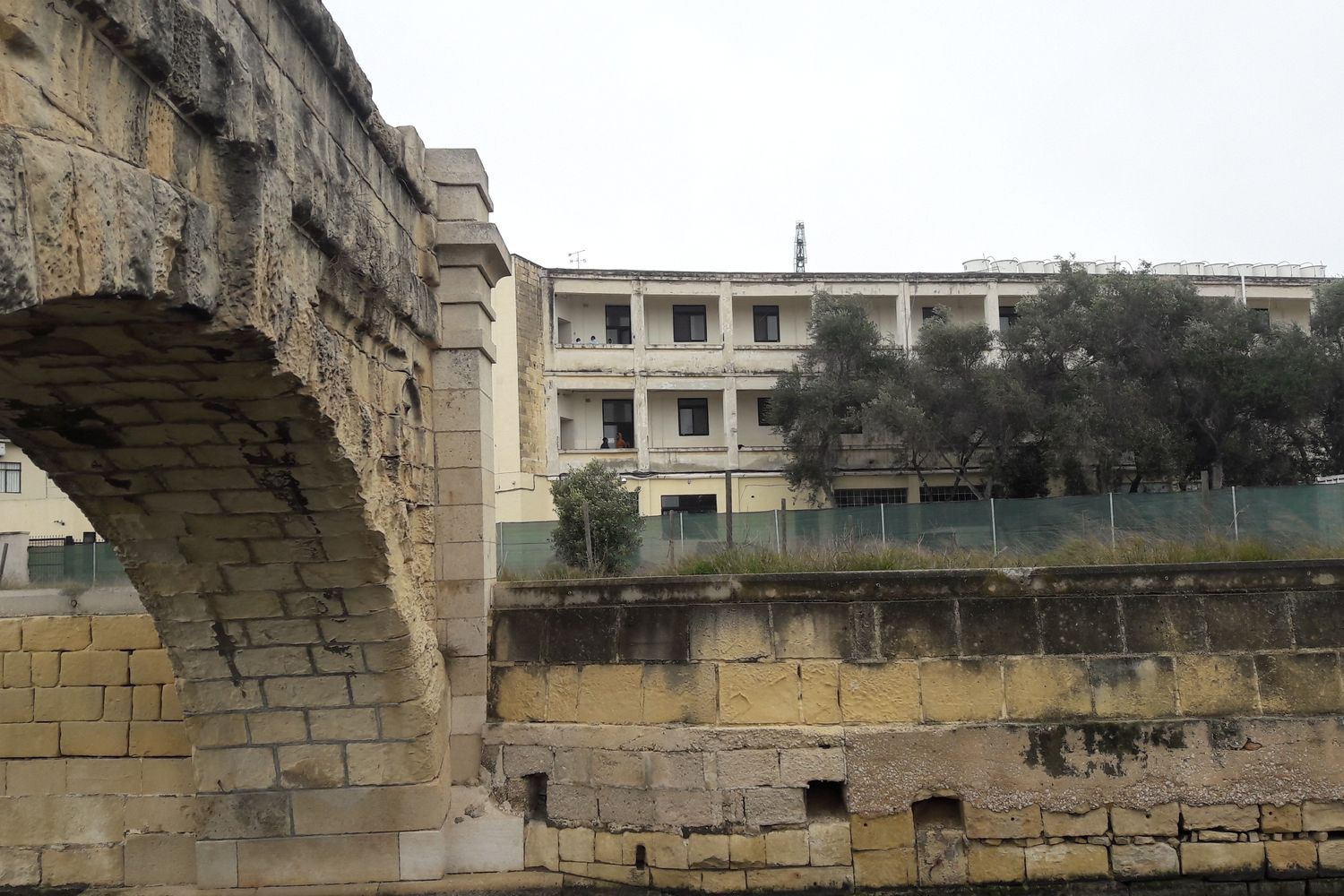 Il centro Marsa che ospita i migranti scesi dalla Sea Watch