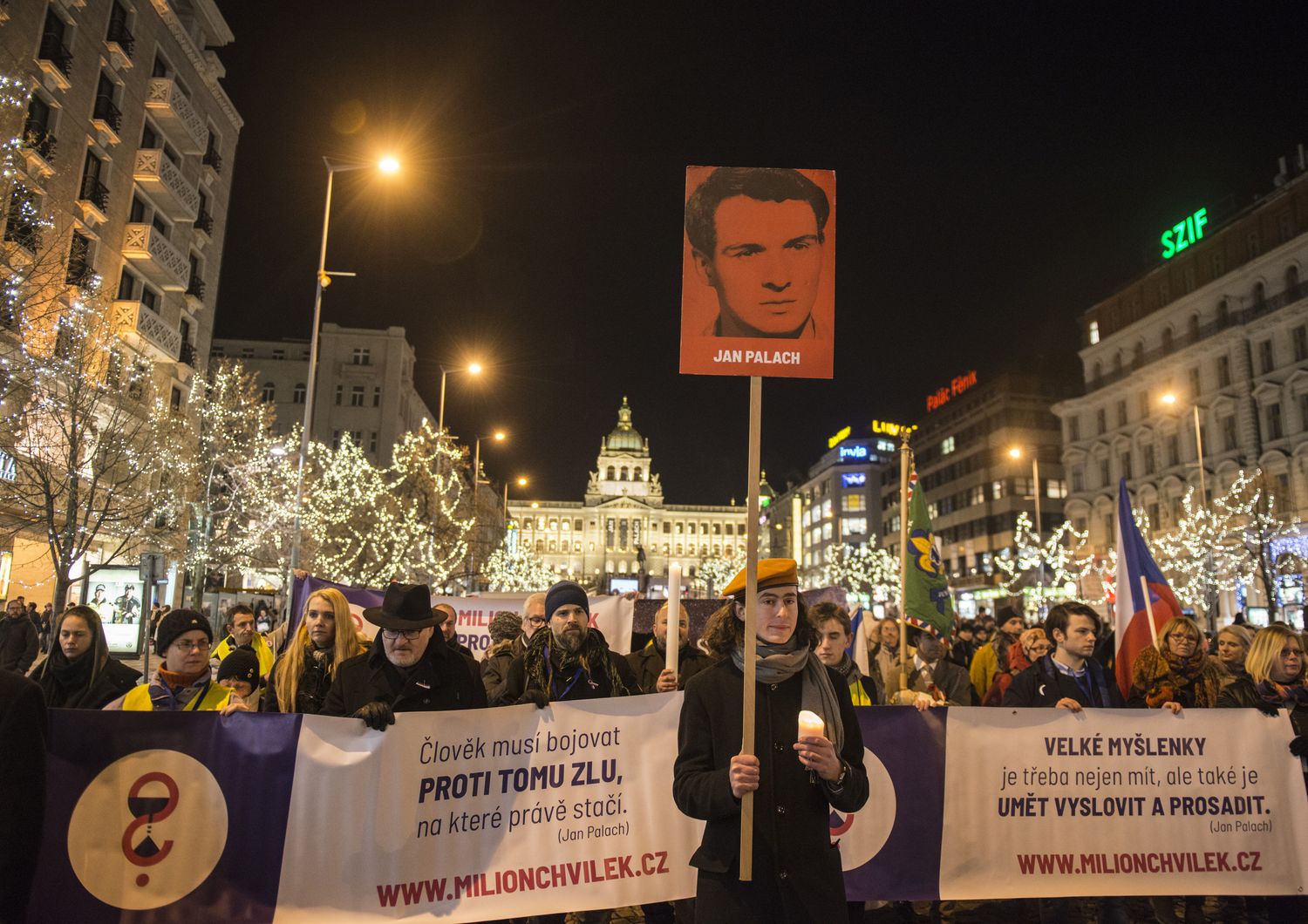 Manifestazione a Praga per i 50 anni del sacrificio di Jan Palach