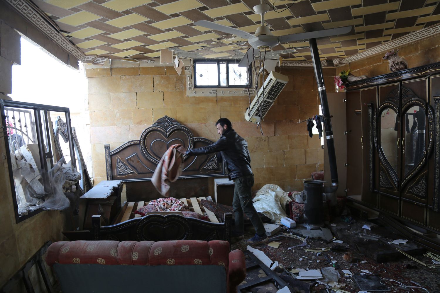 &nbsp;Le conseguenze del bombardamento israeliano sulla Siria