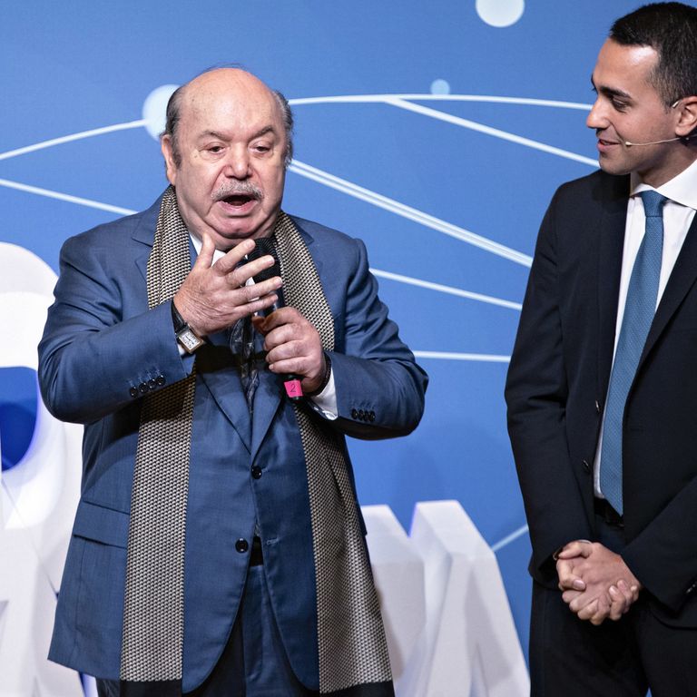 &nbsp;&nbsp;Lino Banfi e Luigi Di Maio&nbsp;