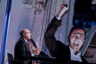 &nbsp;&nbsp;Vincenzo Boccia, presidente di Confindustria, sullo schermo dietro di lui il vicepremier Luigi Di Maio&nbsp;