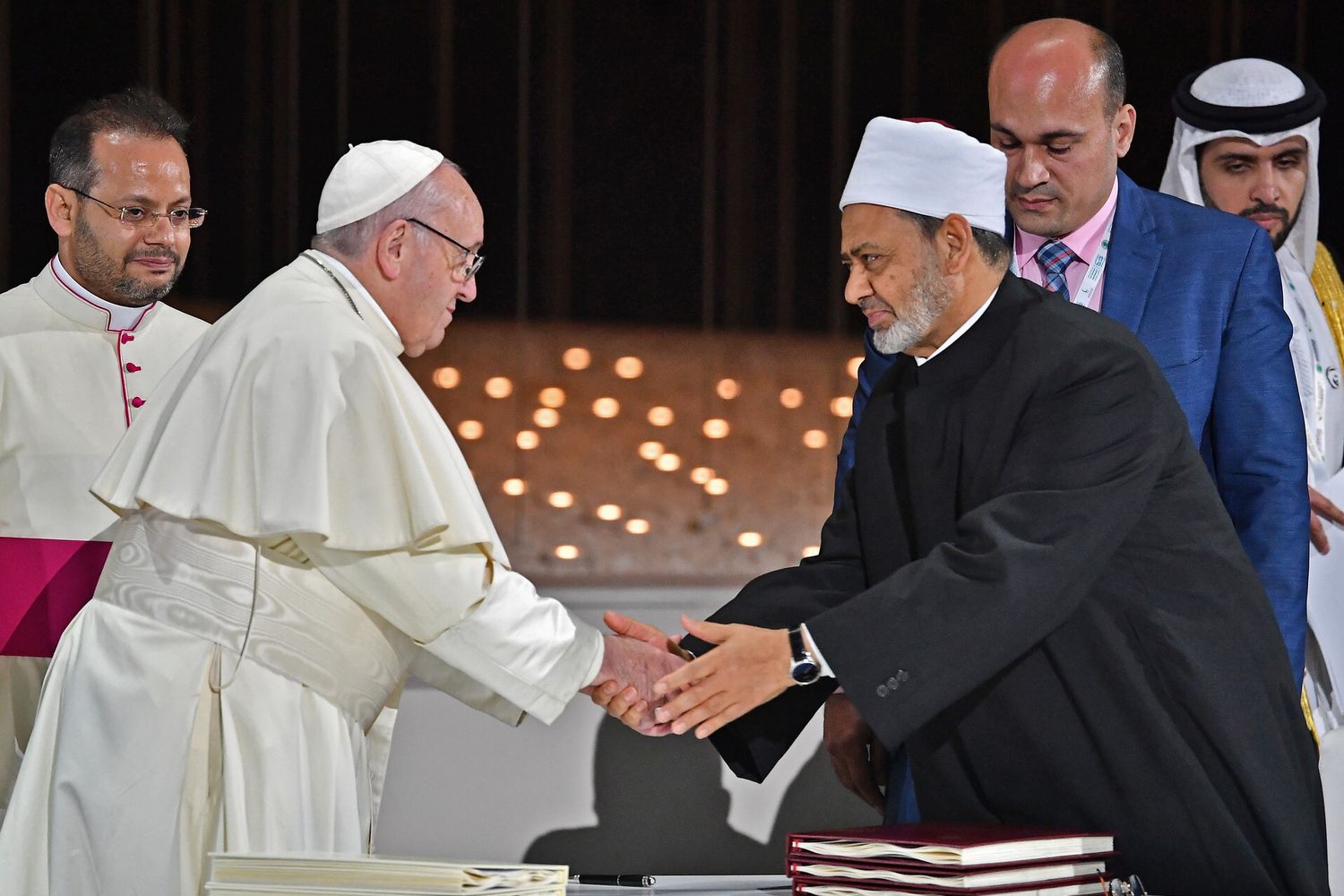 &nbsp;Papa Francesco con il grande Imam dell'Azhar Ahmad al Tayyib