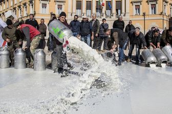La protesta dei pastori sardi a Roma