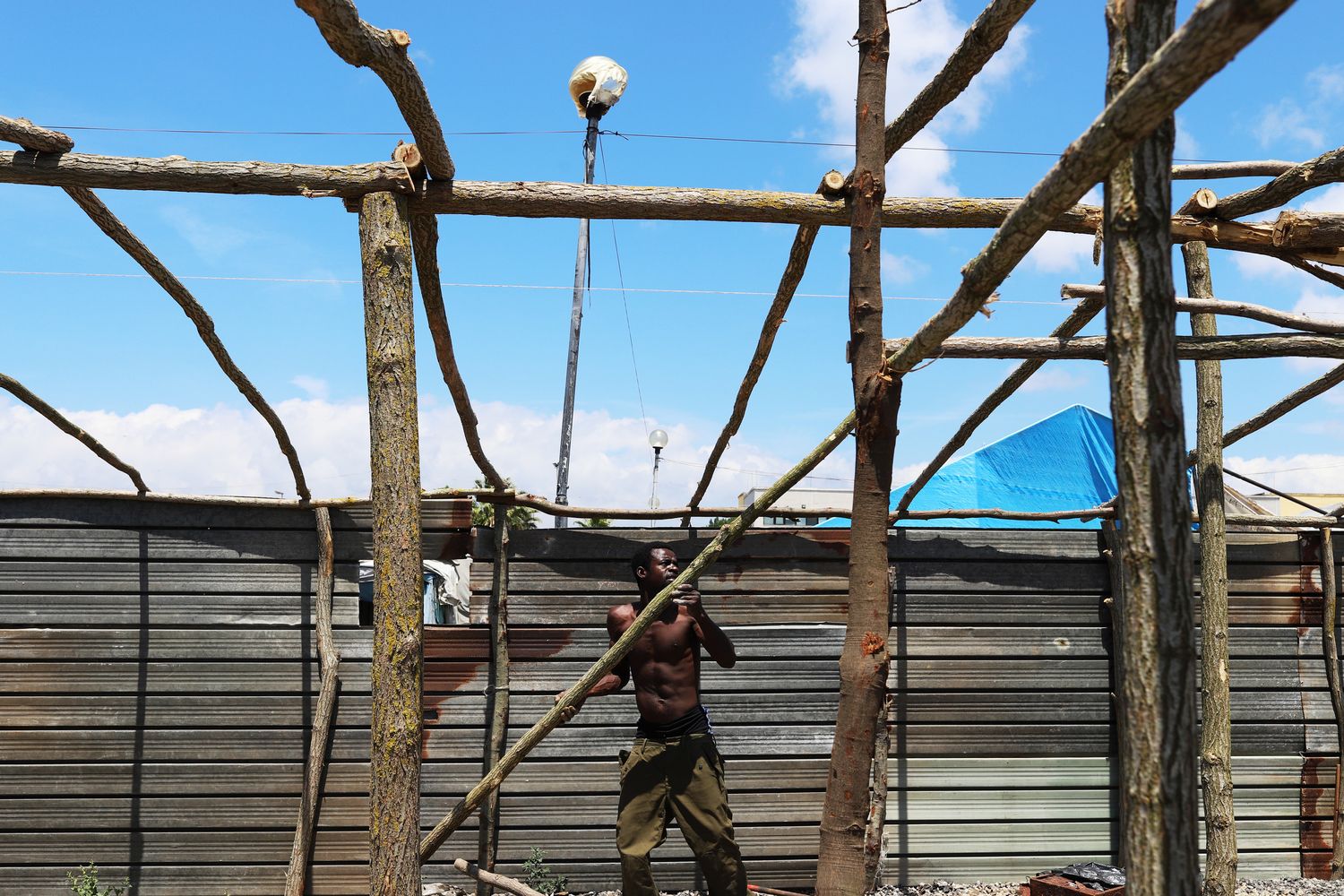 La baraccopoli di San Ferdinando