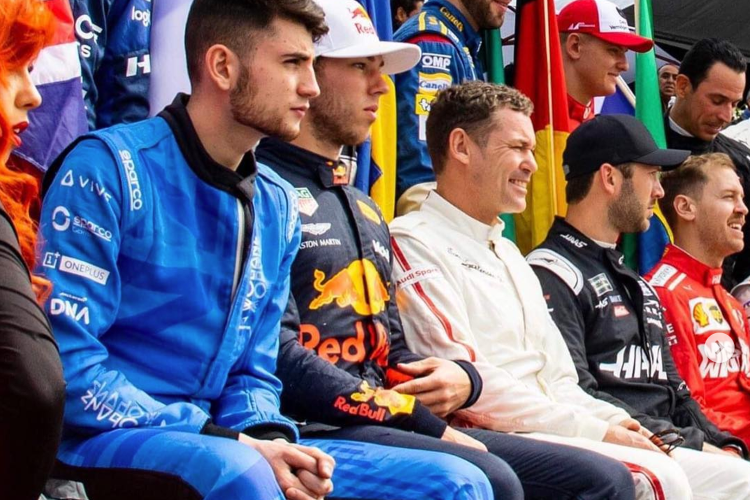 Enzo Bonito (in tuta blu) con gli altri opliti a Citt&agrave; del Messico