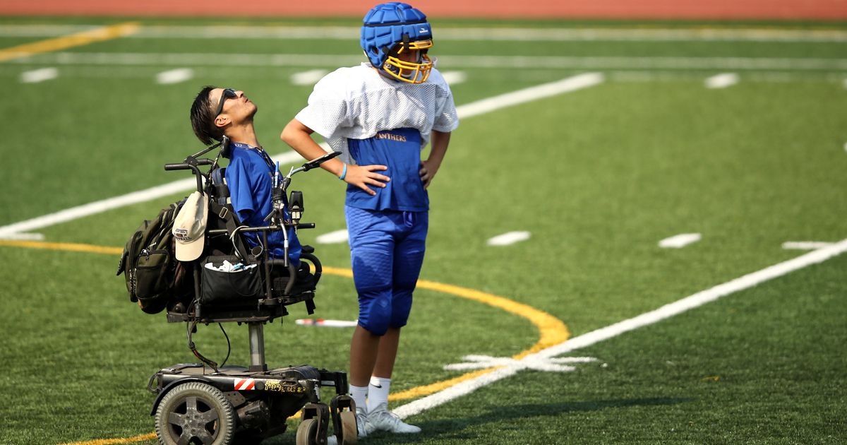 Rob Mendez, il coach senza gambe e braccia, è la nuova star dello sport Usa