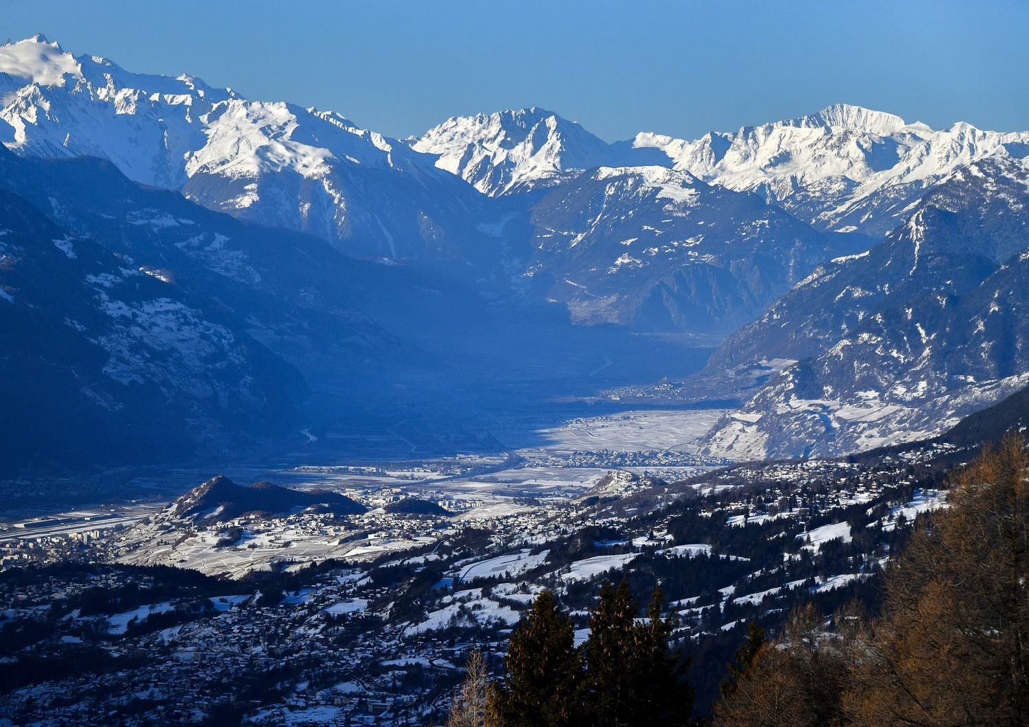 Svizzera: diverse persone sepolte da una valanga a&nbsp;Crans-Montana