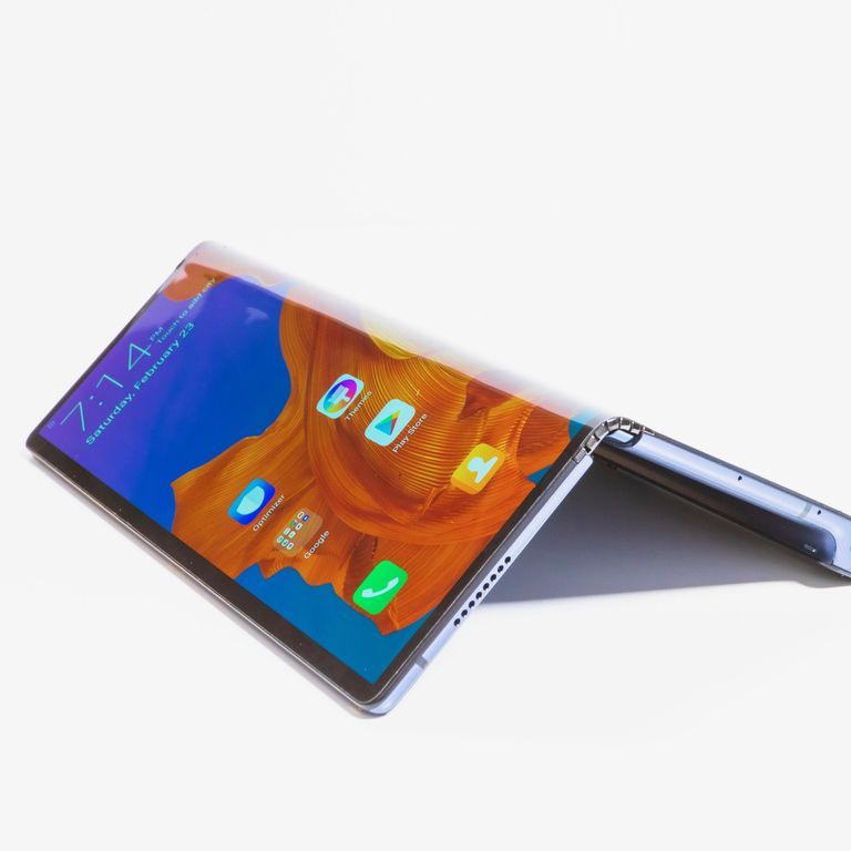 Mate X, lo smartphone pieghevole di Huawei