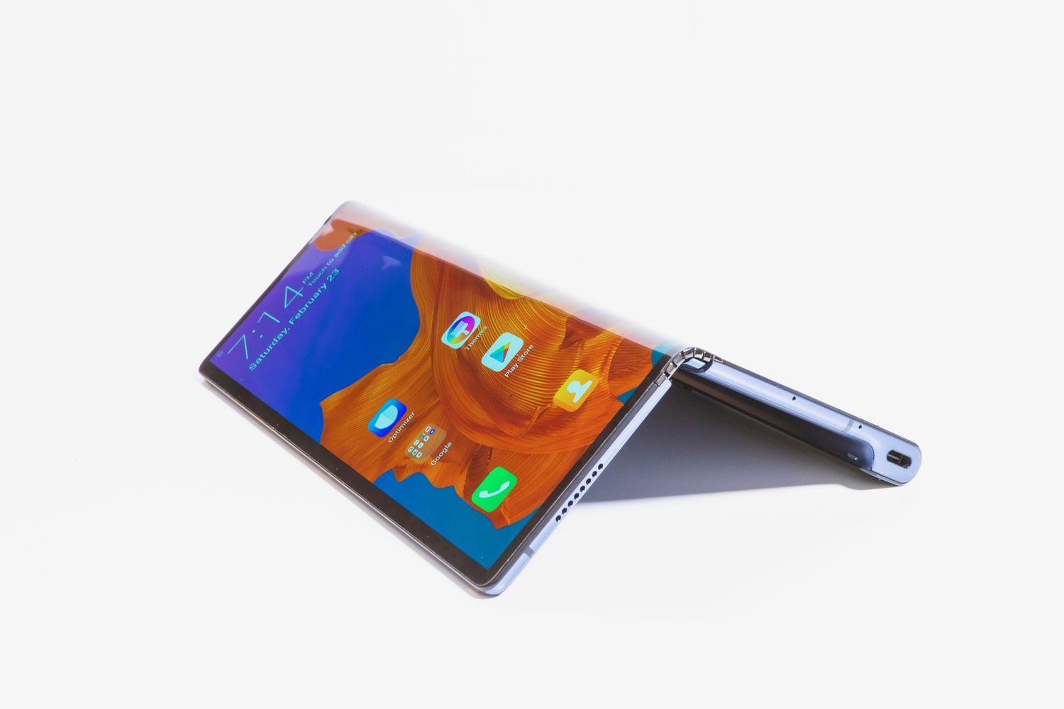 Mate X, lo smartphone pieghevole di Huawei