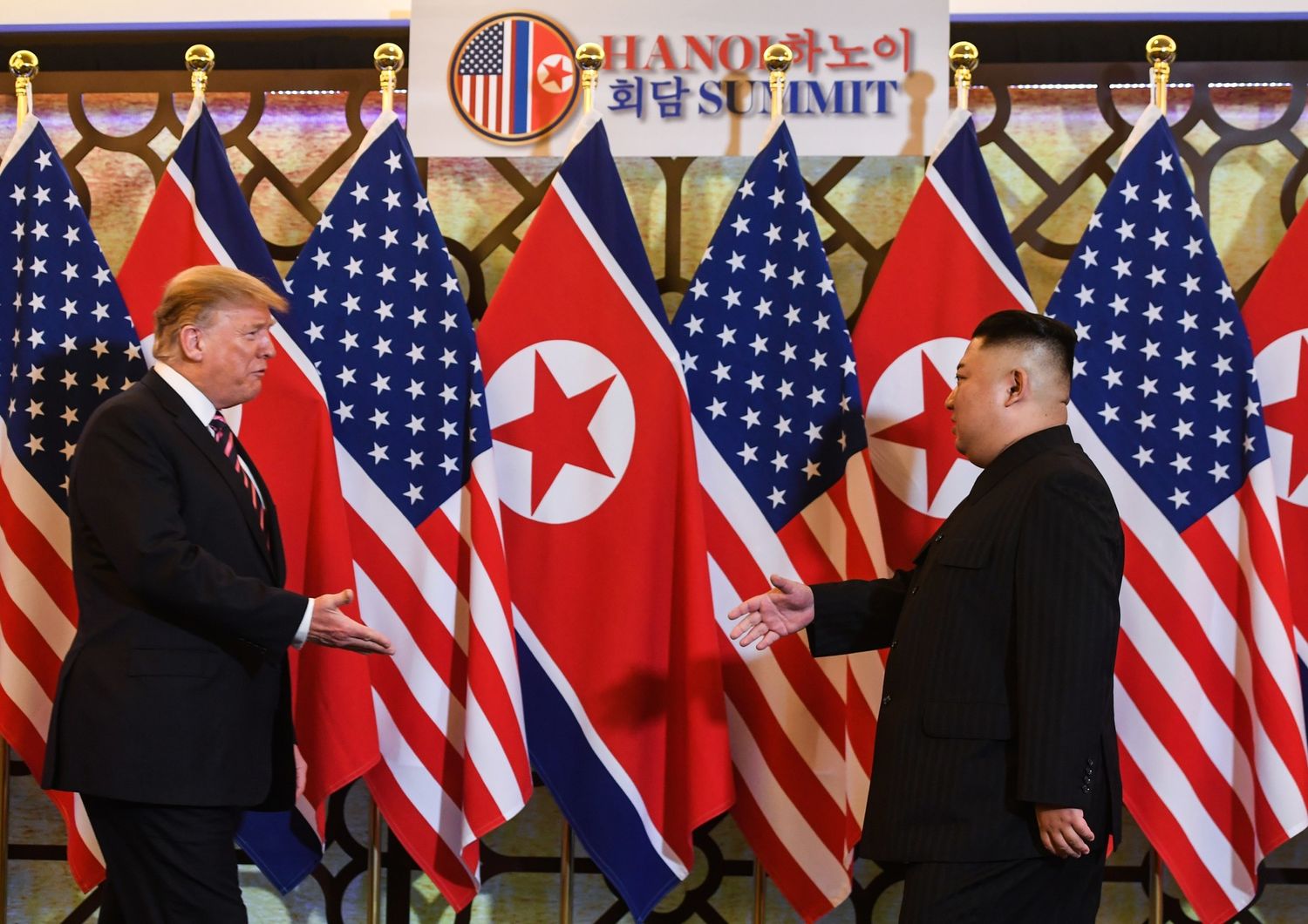 l vertice tra Donald Trump e Nord Kim Jong-un d Hanoi il 27 febbraio 2019 &nbsp;