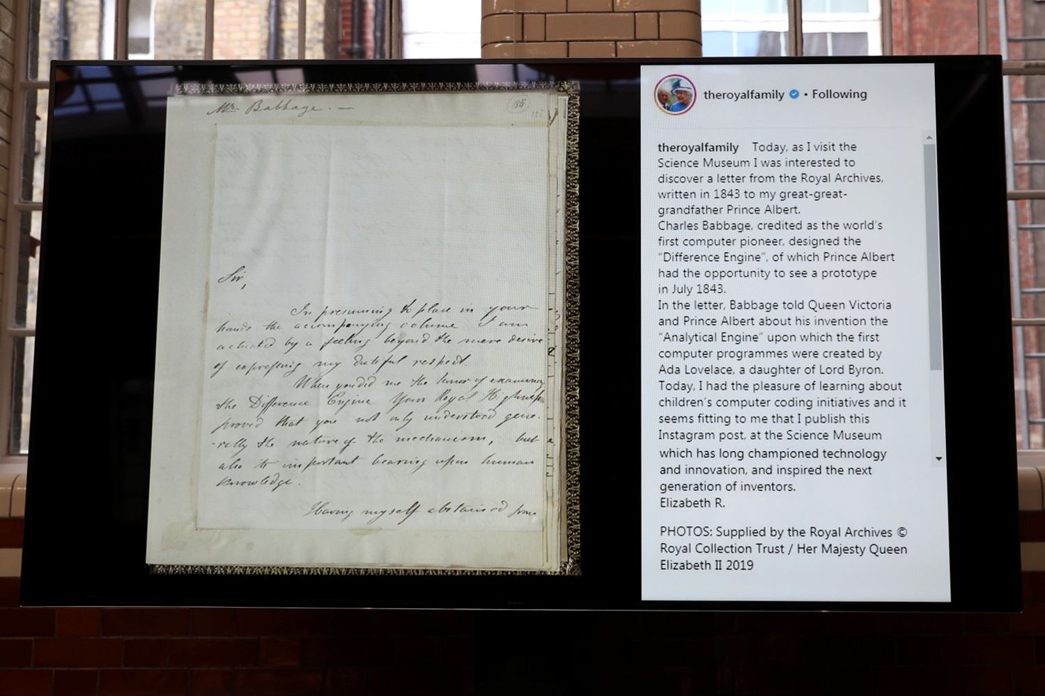 Il primo post di Elisabetta II su Instagram