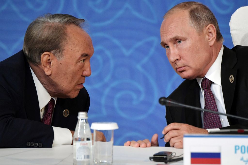 Nursultan Nazarbayev e Valdimir Putin&nbsp;