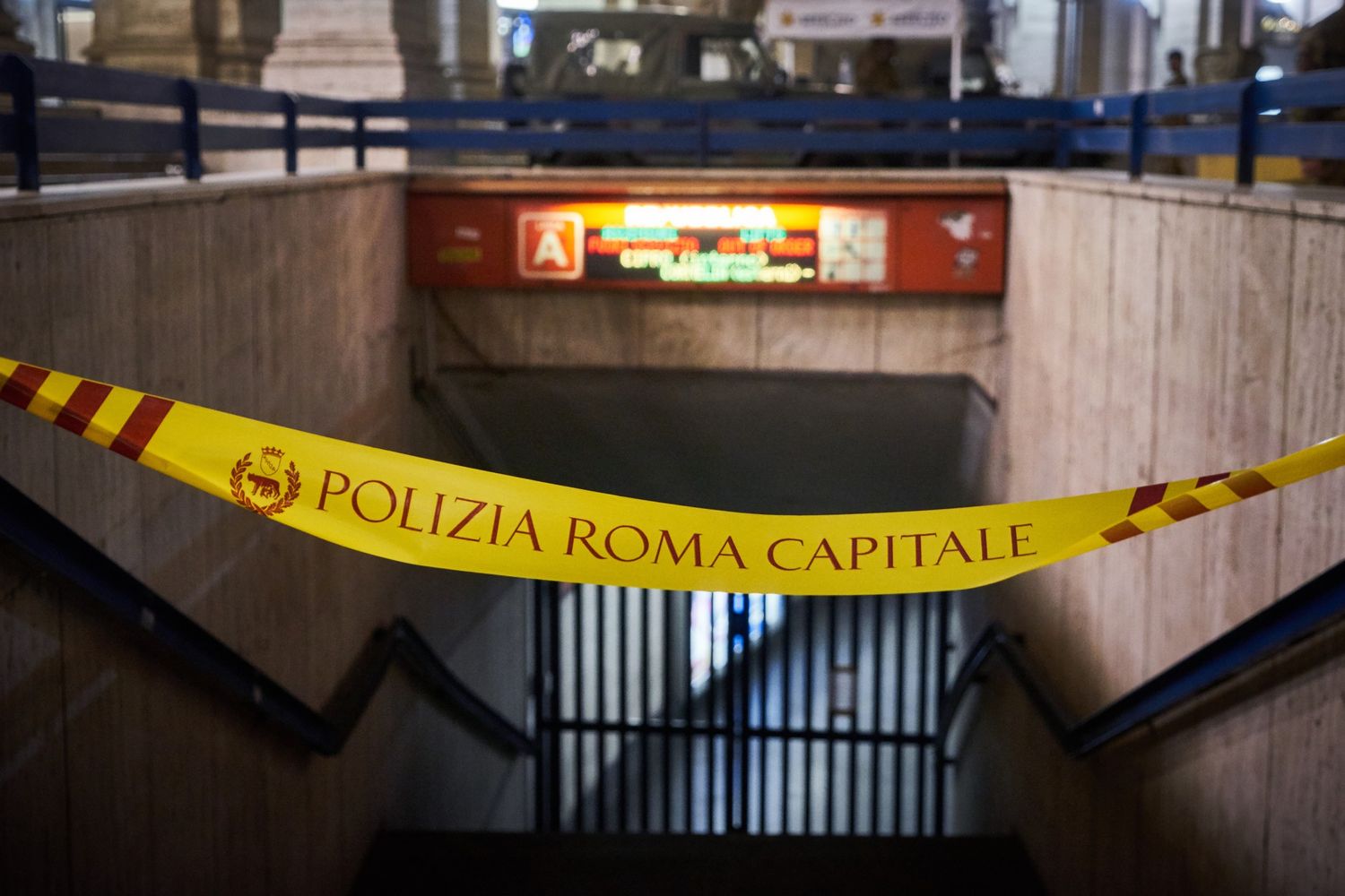La fermata di Repubblica sulla linea A della metropolitana di Roma chiusa da ottobre 2018