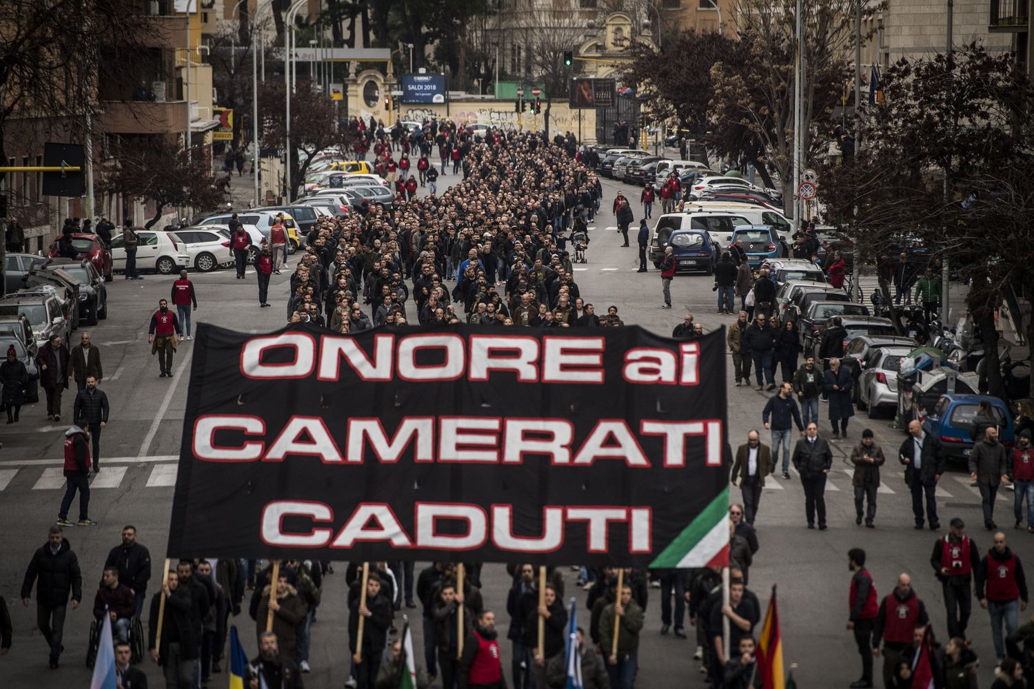 Una marcia del 2018 per i disordini di Acca Larentia