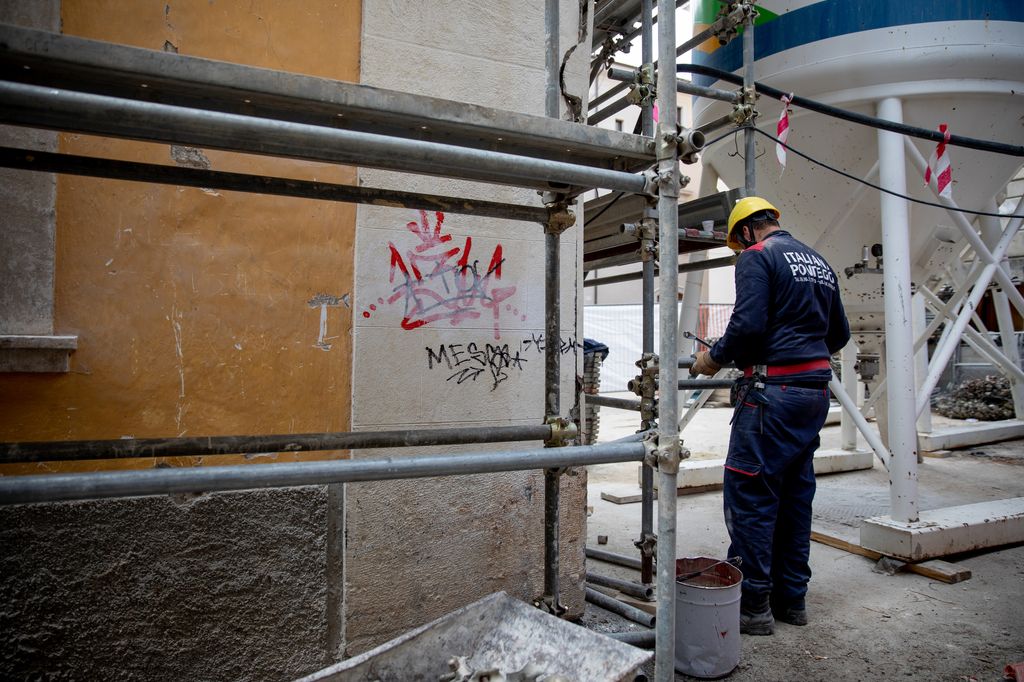 Lavori di ricostruzione a L'Aquila, aprile 2019