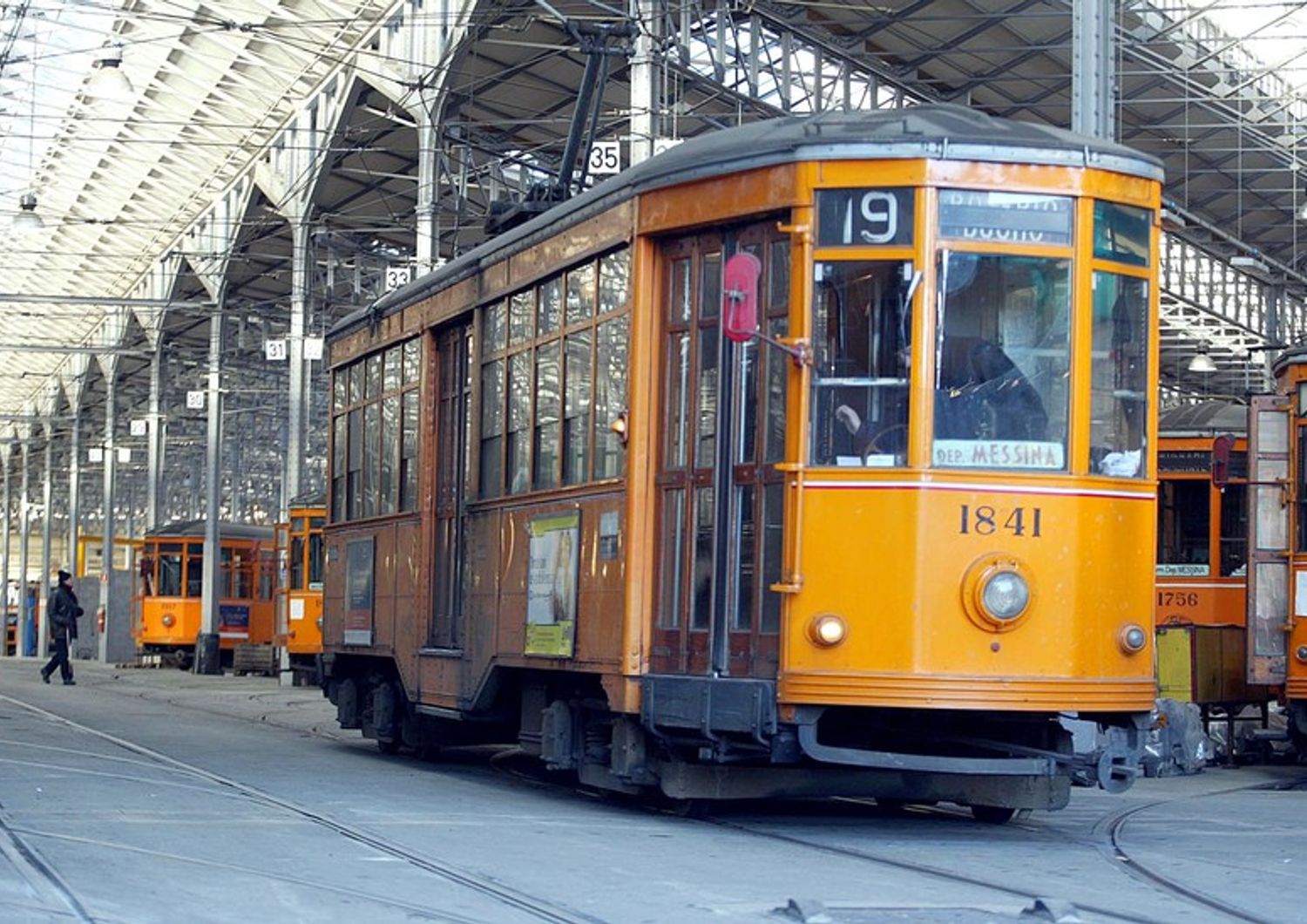 Un deposito di tram a Milano