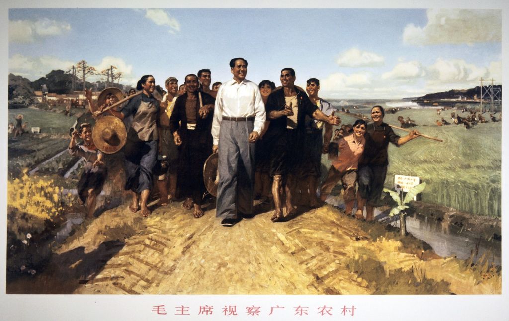 Cina, manifesto celebrativo della Rivoluzione Culturale con Mao Zedong e i contadini cinesi (Archives Snark/AFP)