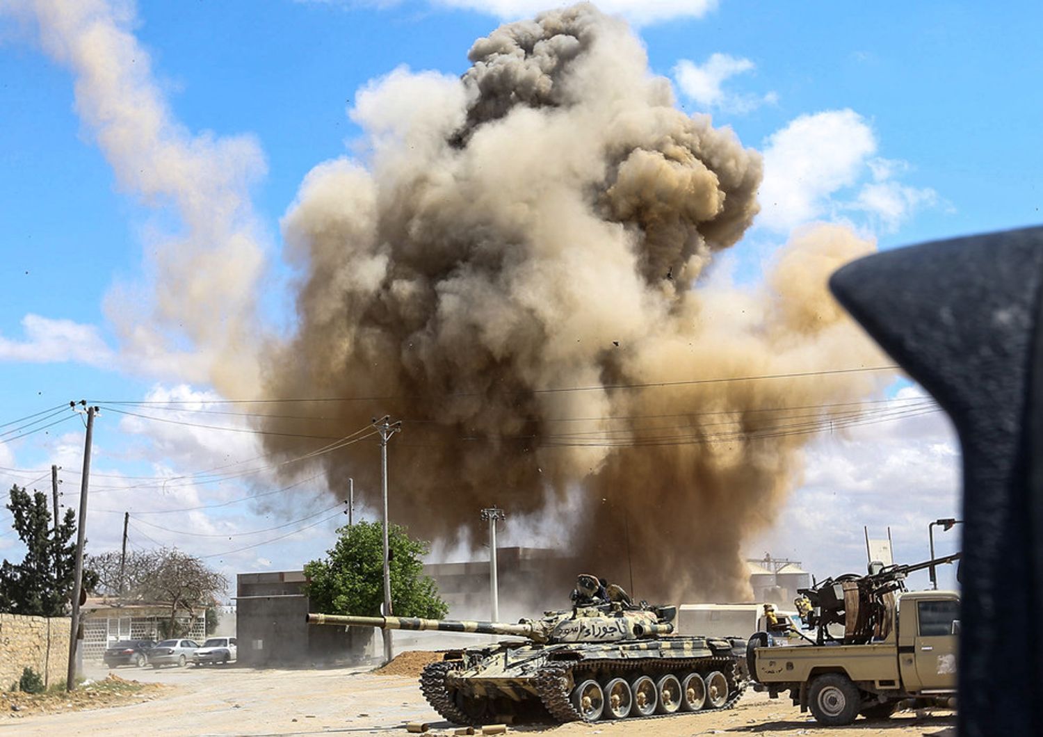 Bombardamenti su Wadi Rabie, in Libia