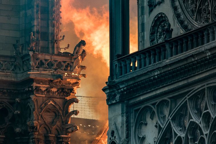 Il rogo di Notre Dame