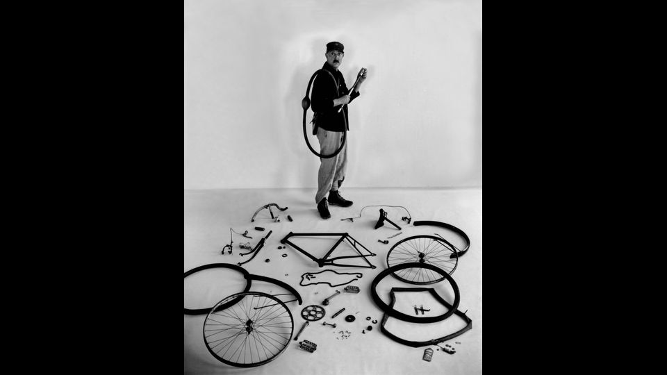 Le v&eacute;lo de Tati, 1949 Atelier Robert Doisneau &nbsp;