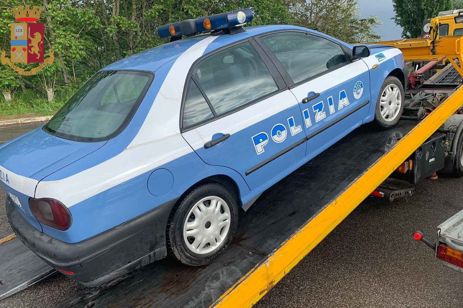 La finta auto della polizia usata dal trapper Og Eastbull