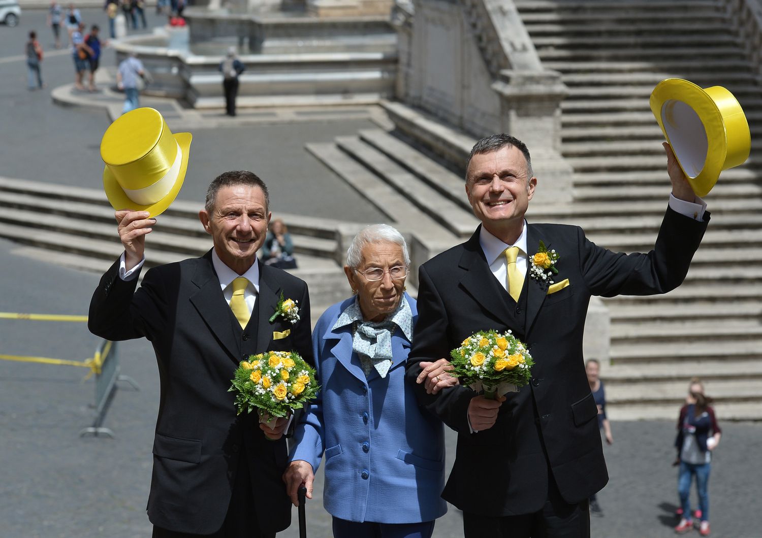 Angelo Albanesi e Giorgio de Simoni nel giorno della loro unione civile, il 21 maggio 2015&nbsp;