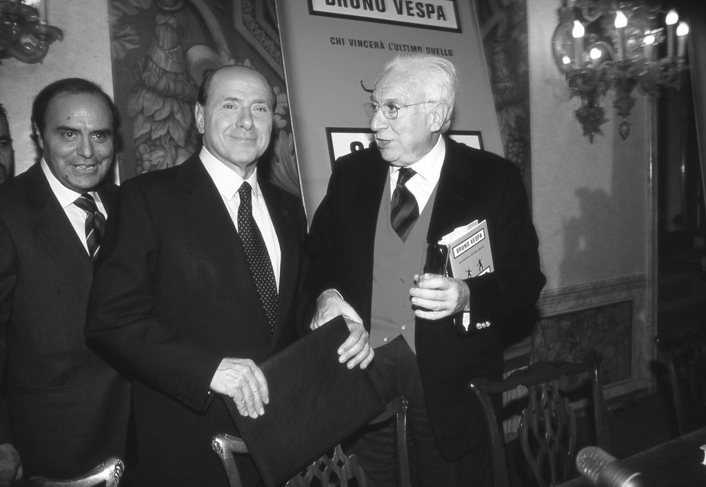Vespa con Berlusconi e Cossiga nel 1995