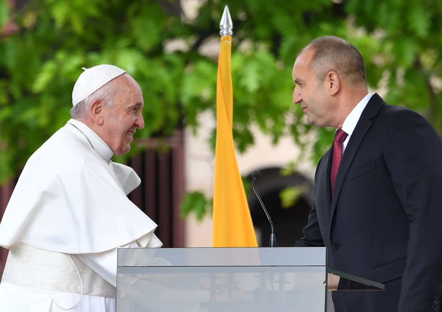 Papa Francesco con il presidente bulgaro Rumen Radev