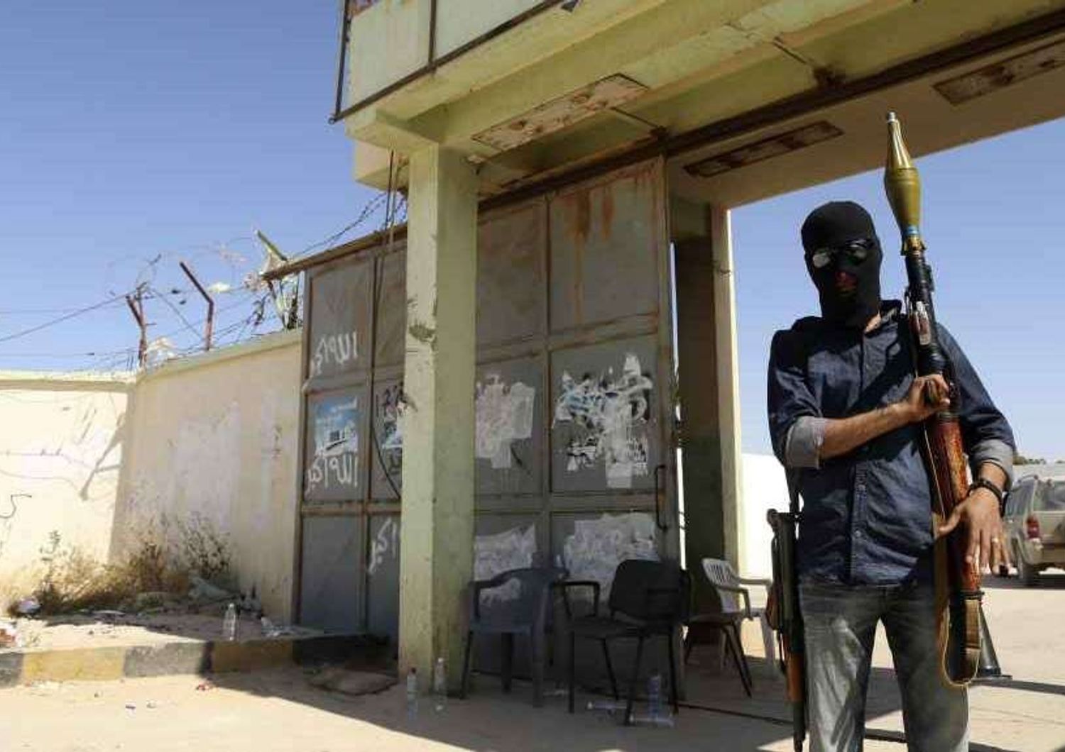 Libia: attaccato campo petrolifero. Nove rapiti, due sono europei