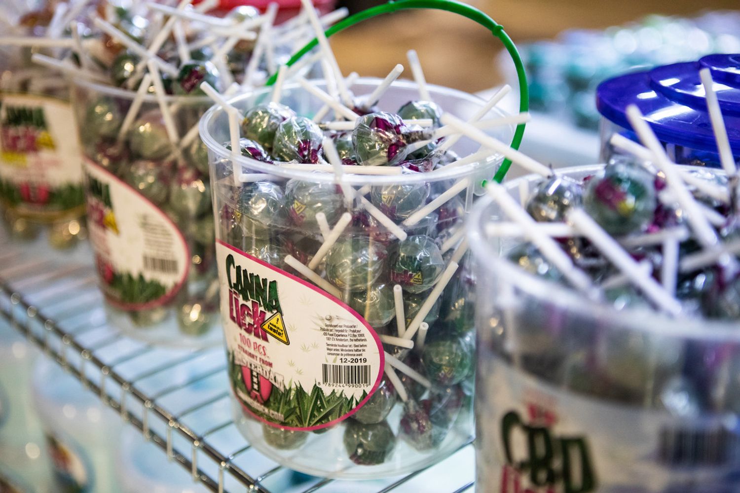 Leccalecca alla cannabis