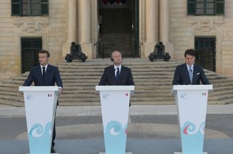 Macron, Muscat e Conte