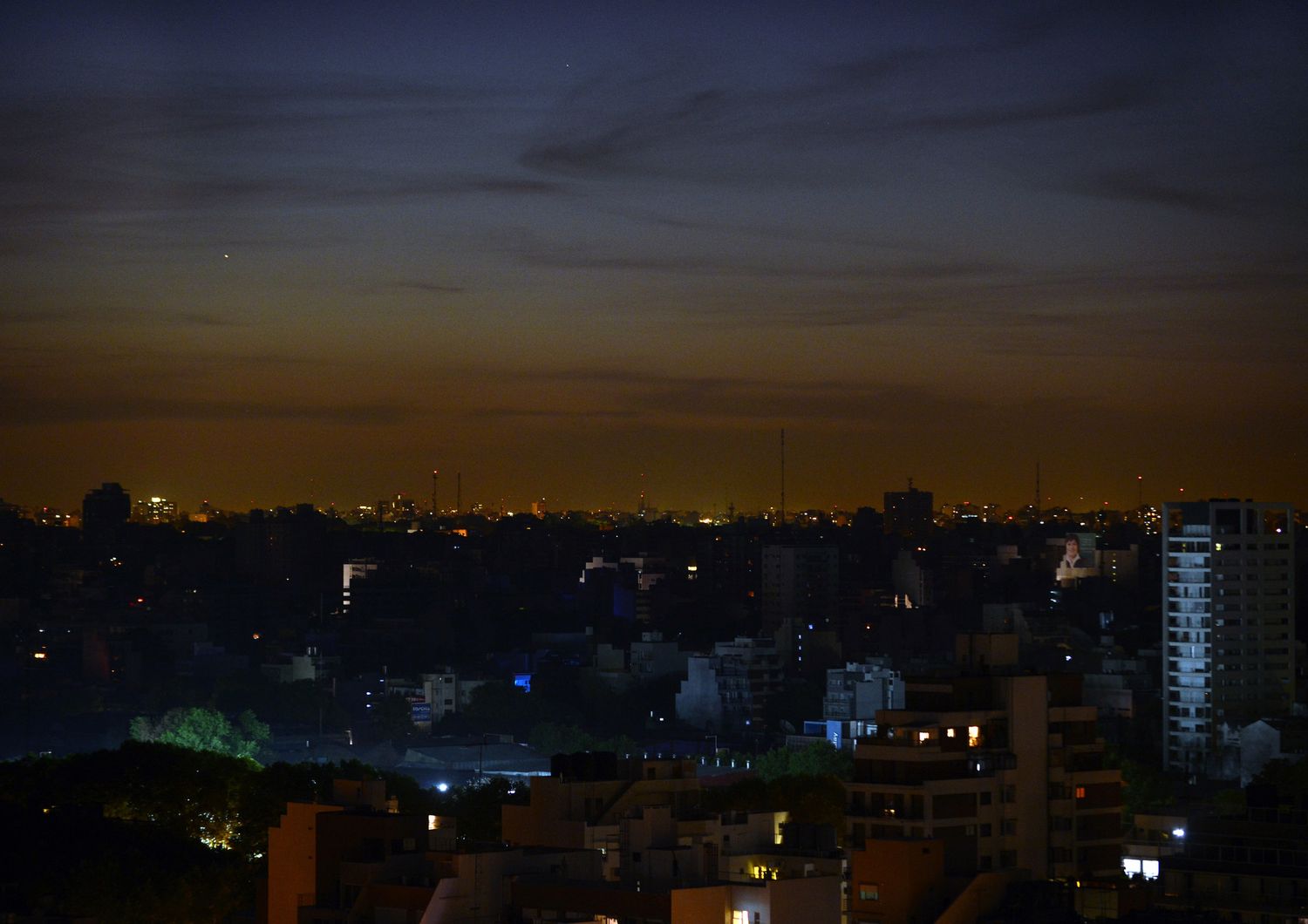 Buenos Aires al buio per un blackout (foto di repertorio)