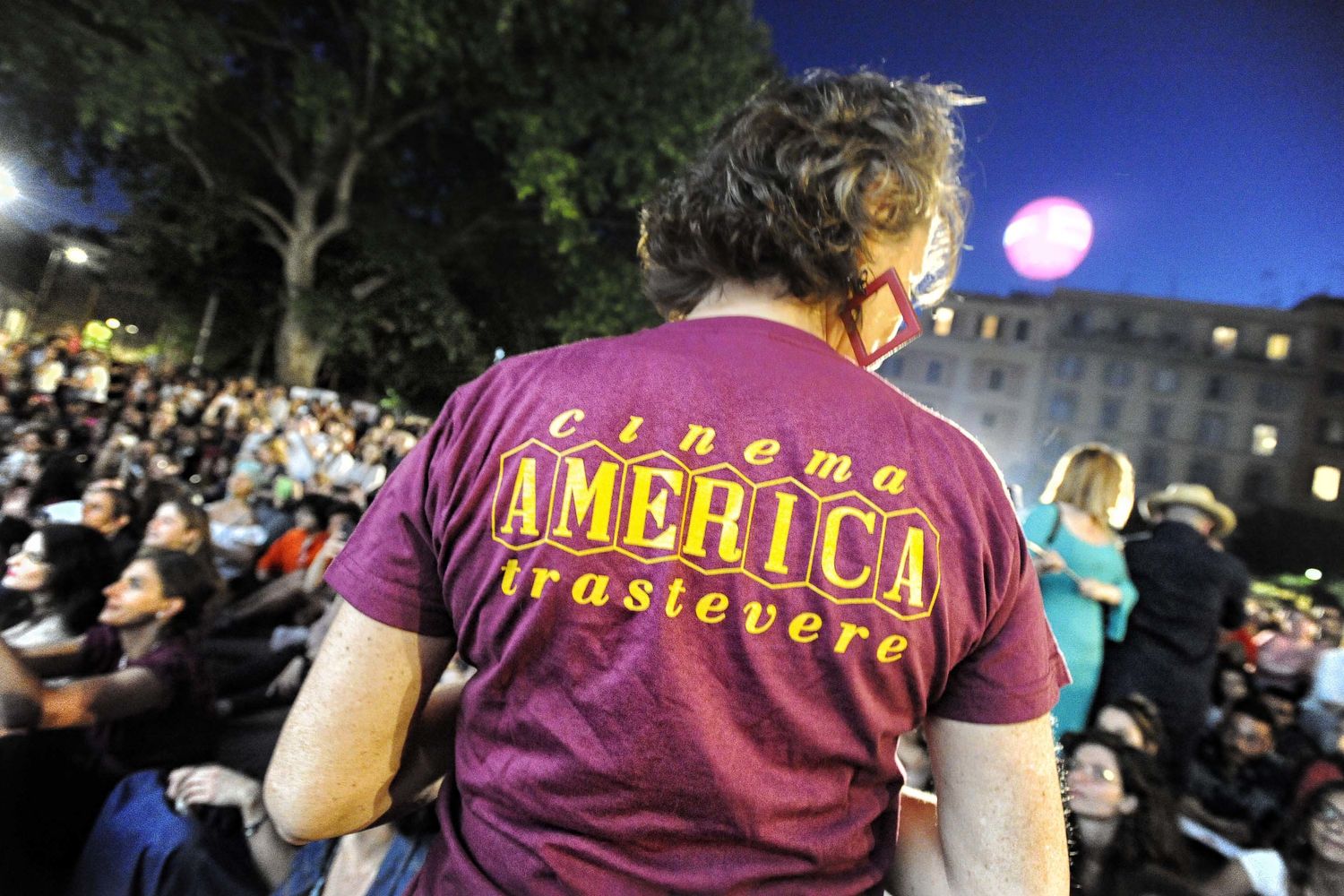 La maglietta amaranto del Cinema America