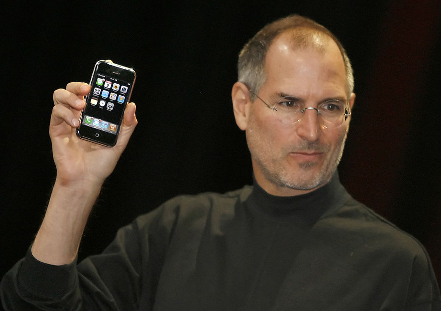 Steve Jobs durante la presentazione della prima generazione di iPhone il 9 gennaio 2007 a San Francisco&nbsp;