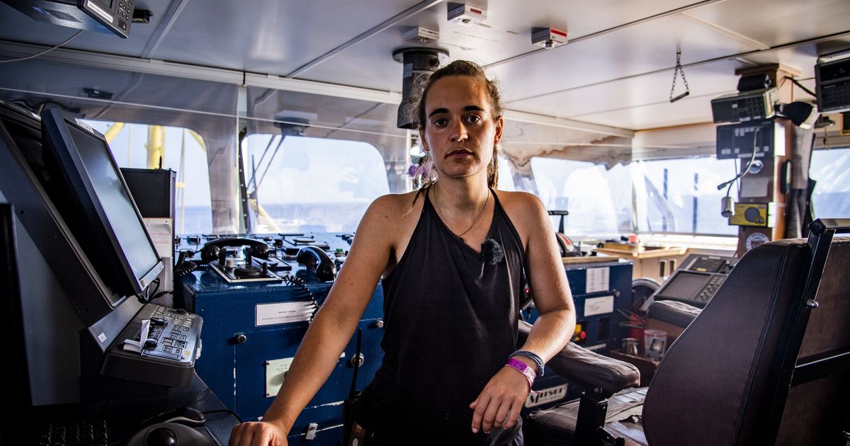 La comandante della Sea Watch, Carola Rackete è agli arresti domiciliari