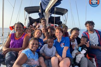 I migranti recuperati dalla Ong Alex