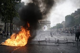 macron scontri parigi&nbsp;gilet gialli