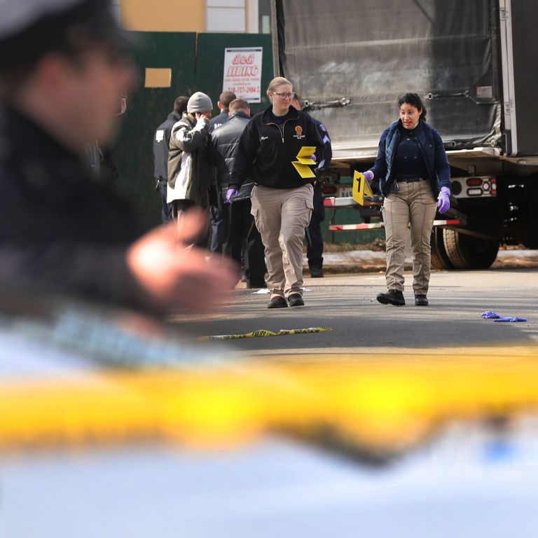 La scena dell'omicidio di Francesco Franky Boy Cali, boss della famiglia Gambino, il 14 marzo 2019 a New York&nbsp;