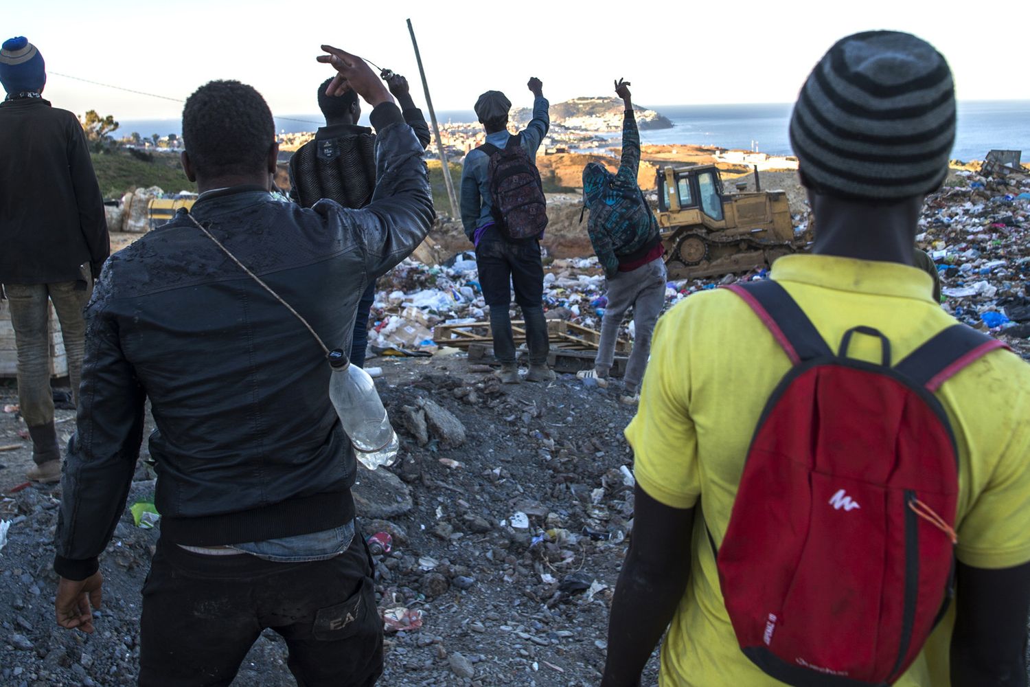Migranti in marcia verso Ceuta