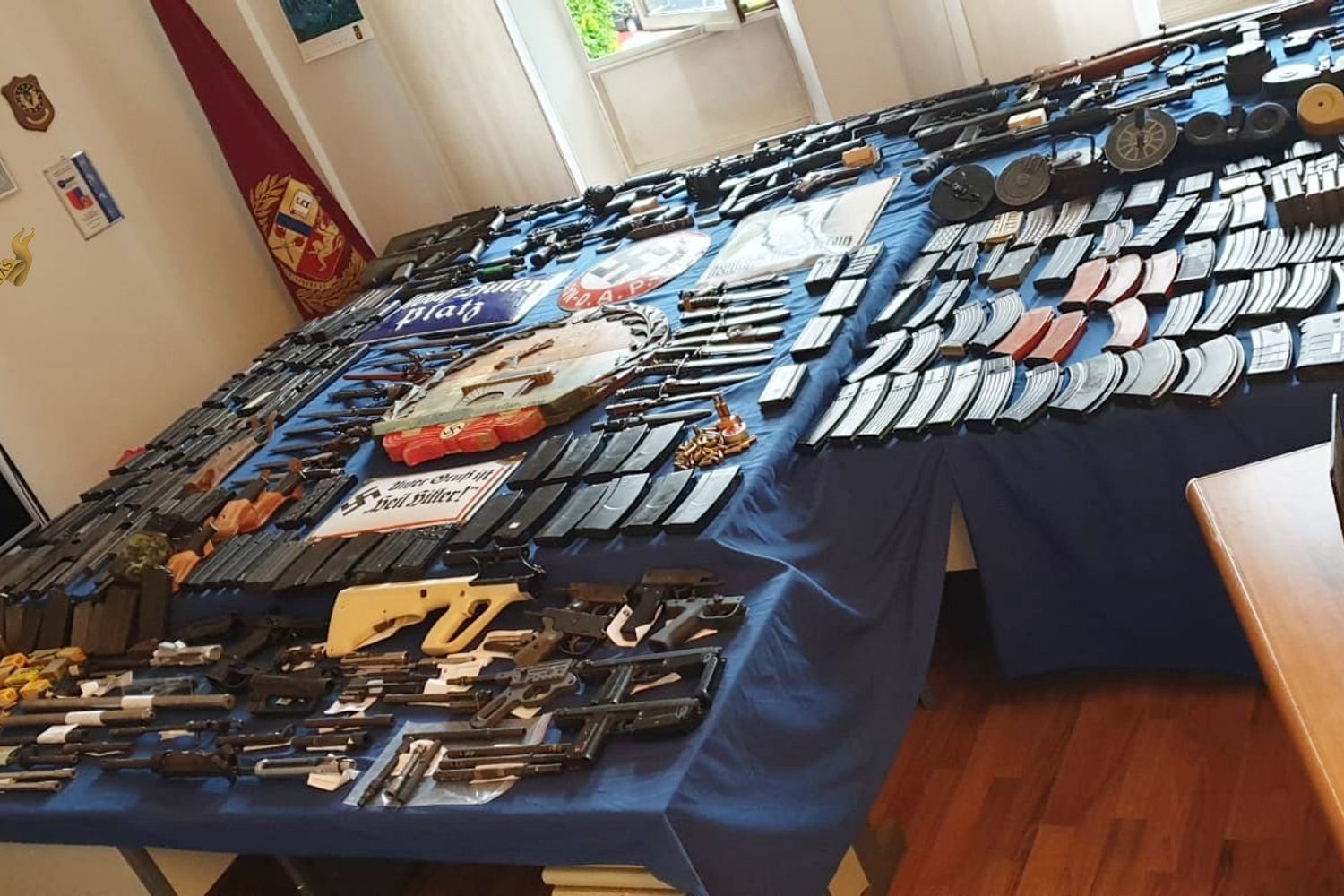 L'arsenale sequestrato in casa di Del Bergiolo