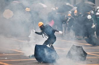 proteste hong kong triadi