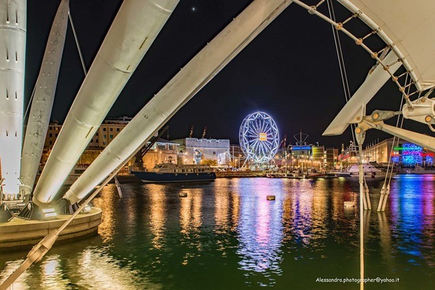 La ruota panoramica al Porto Antico di Genova