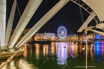 La ruota panoramica al Porto Antico di Genova