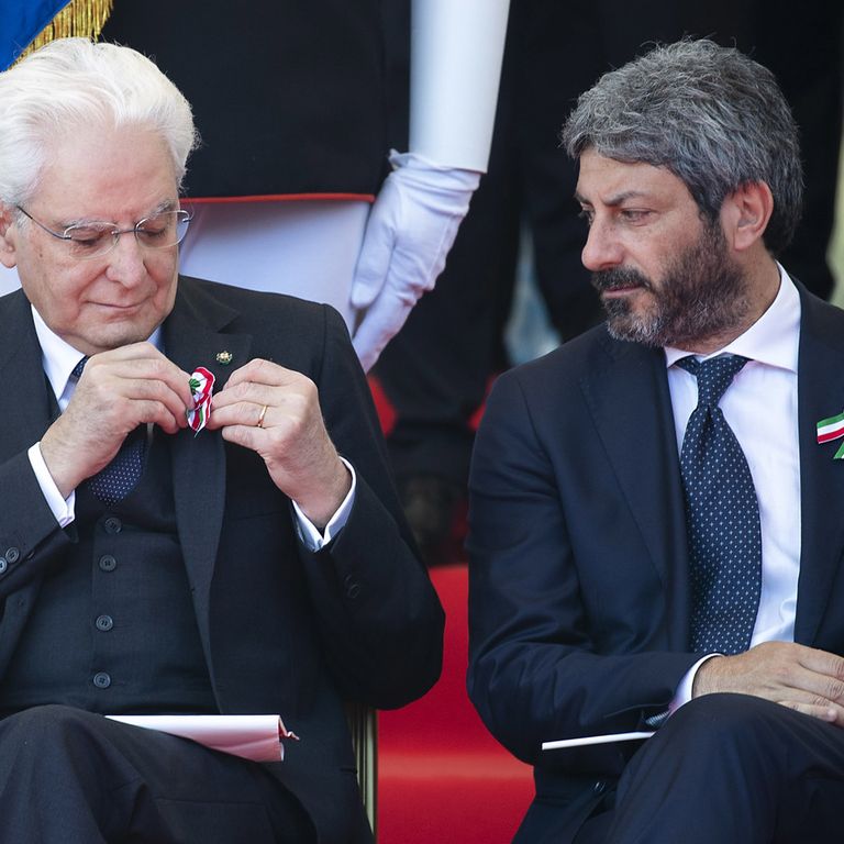 Sergio Mattarella e Roberto Fico
