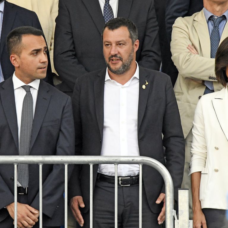 Di Maio e Salvini alla parata del 2 giugno