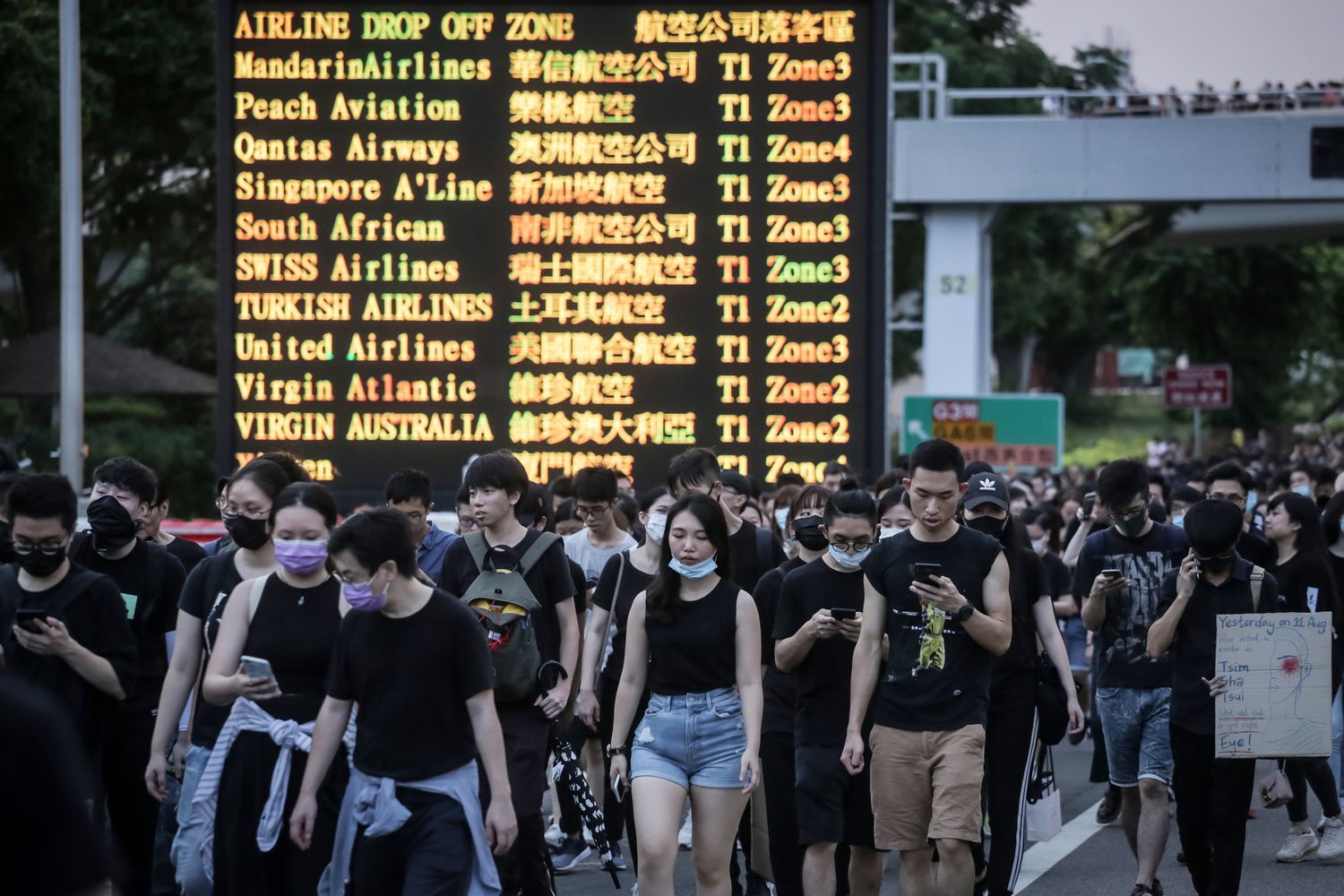 Proteste all'aeroporto di Hong Kong