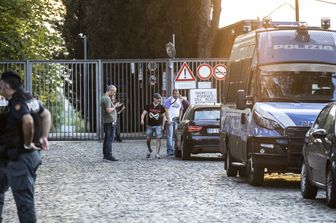 Davanti al Cimitero Flaminio dove era programmata la cerimonia funebre di Piscitelli