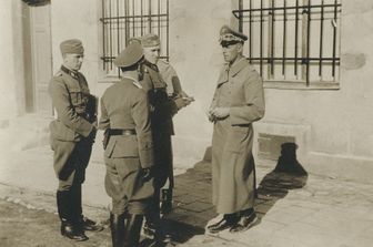 Il generale delle Ss Hans Kammler (a destra)